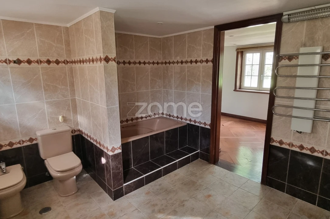 Moradia T8 para Venda em Queluz e Belas Foto 9