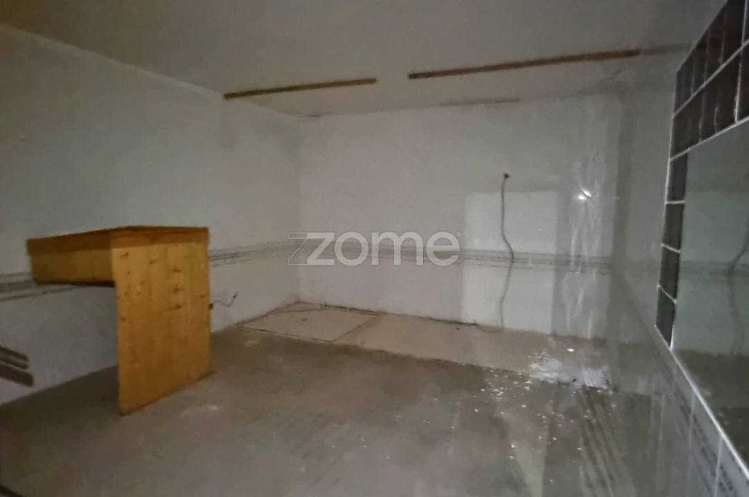 Moradia T8 para Venda em Queluz e Belas Foto 43