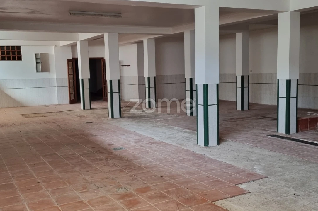 Moradia T8 para Venda em Queluz e Belas Foto 39