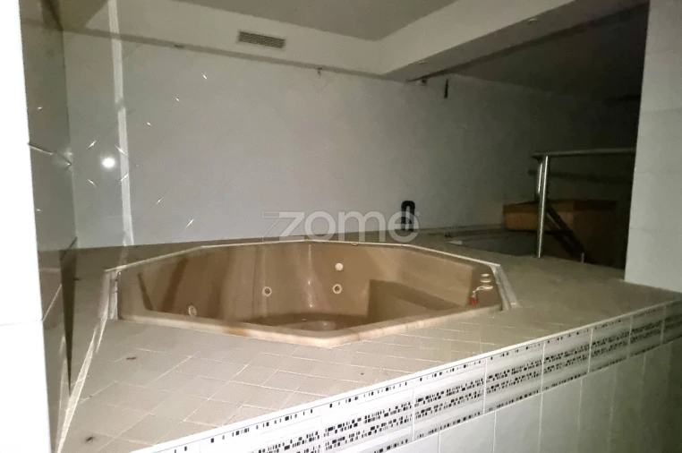 Moradia T8 para Venda em Queluz e Belas Foto 42
