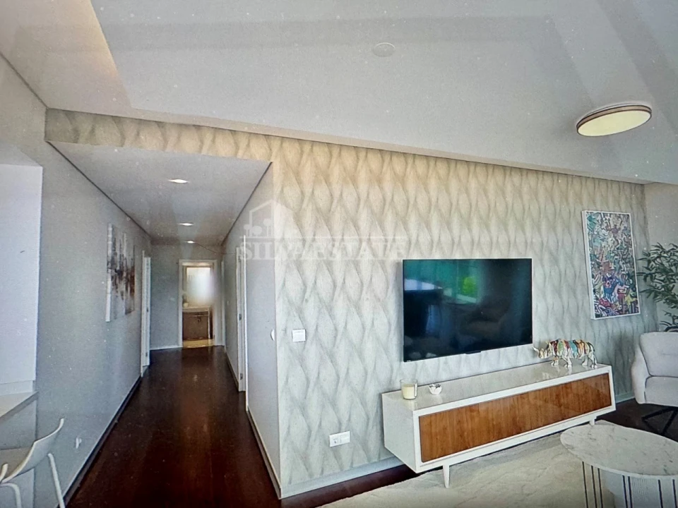 Apartamento T4 para Venda em Funchal (Se) Foto 2