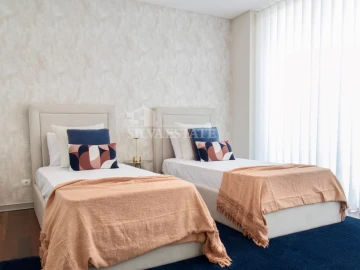 Apartamento T4 para Venda em Funchal (Se)