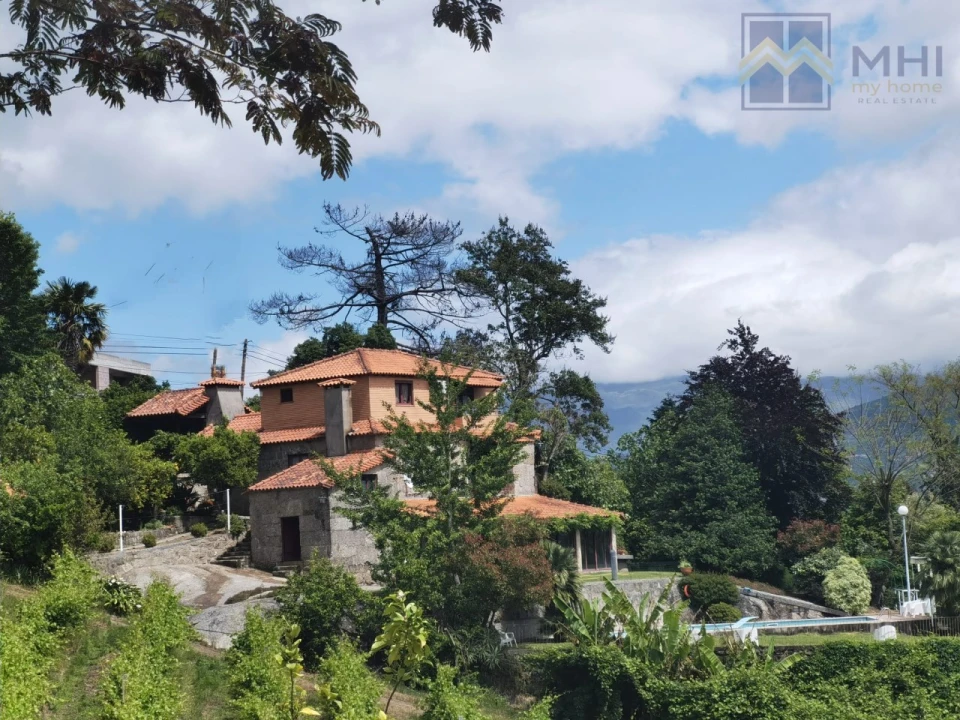 Quinta T11 para Venda em Santa Cruz do Douro e São Tomé de Covelas Foto 1