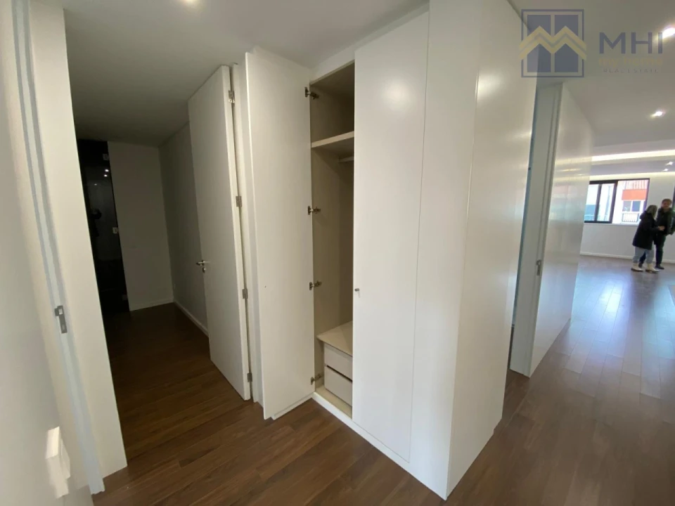 Apartamento T3 para Venda em Ramalde Foto 14