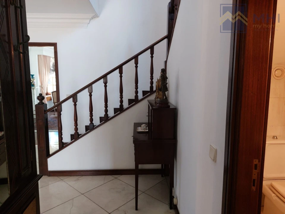 Moradia T5 para Venda em Gulpilhares e Valadares Foto 34