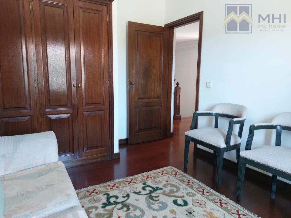 Moradia T5 para Venda em Gulpilhares e Valadares Foto 43