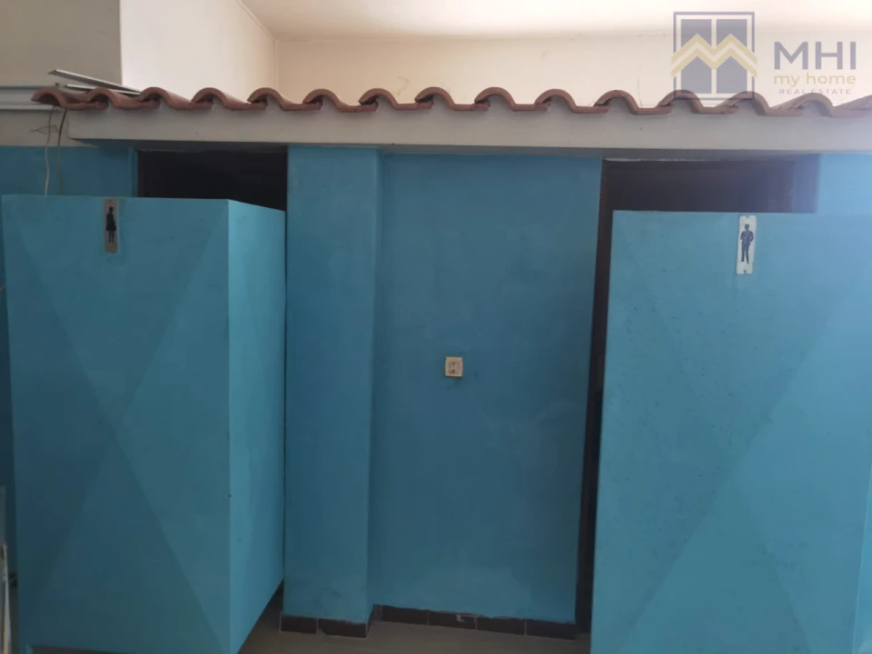 Moradia T9 para Venda em Argoncilhe Foto 49