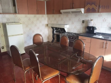 Moradia T9 para Venda em Argoncilhe