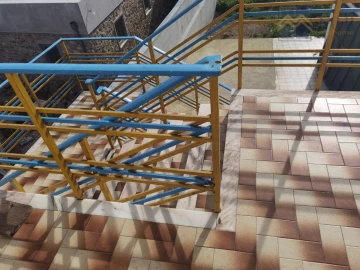 Moradia T9 para Venda em Argoncilhe