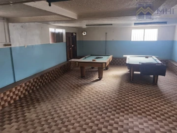Moradia T9 para Venda em Argoncilhe