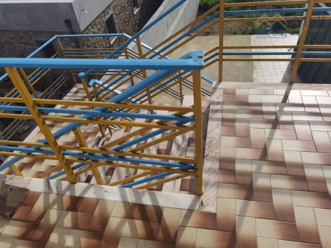 Moradia T9 para Venda em Argoncilhe Foto 22