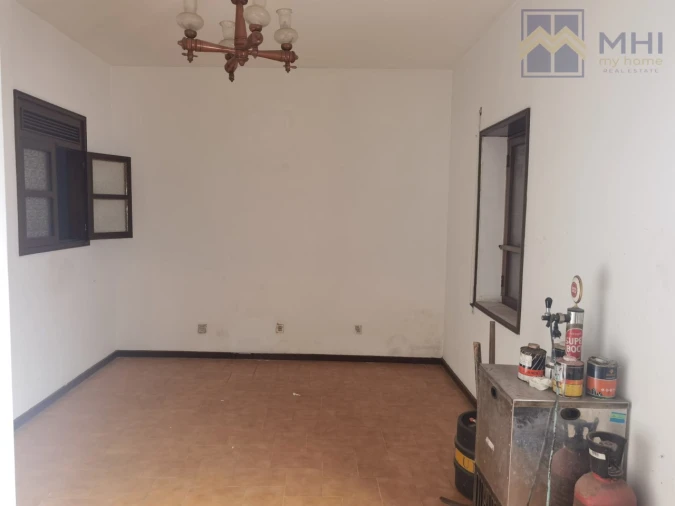 Moradia T9 para Venda em Argoncilhe Foto 29