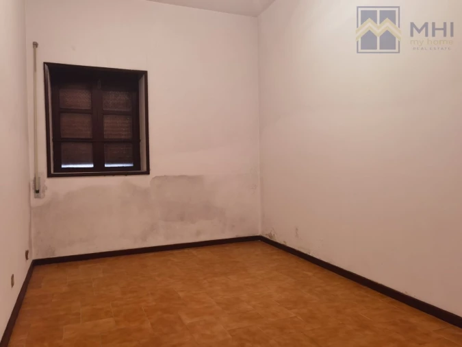 Moradia T9 para Venda em Argoncilhe Foto 34