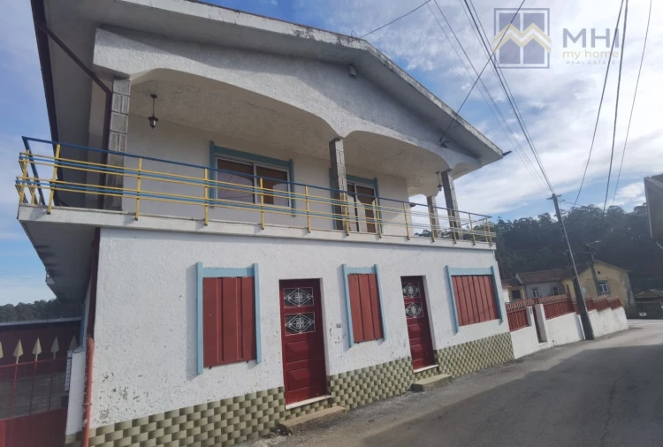 Moradia T9 para Venda em Argoncilhe Foto 56
