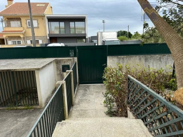 Moradia T4 para Venda em Perafita, Lavra e Santa Cruz do Bispo