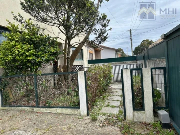 Moradia T4 para Venda em Perafita, Lavra e Santa Cruz do Bispo