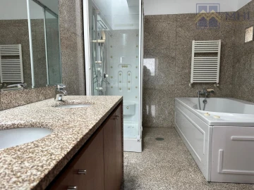 Moradia T4 para Venda em Perafita, Lavra e Santa Cruz do Bispo