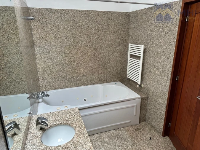 Moradia T4 para Venda em Perafita, Lavra e Santa Cruz do Bispo Foto 29