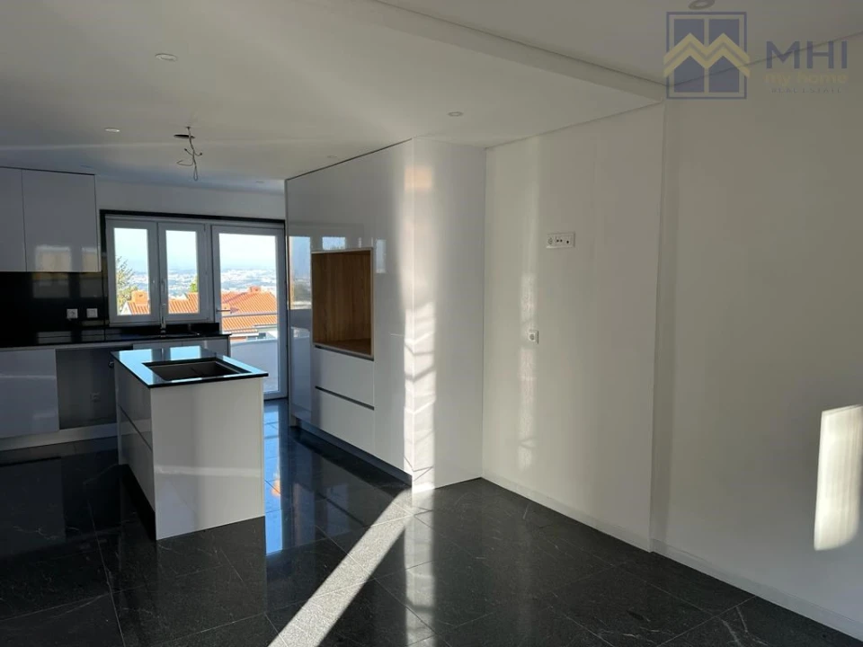 Moradia T4 para Venda em Mafamude e Vilar do Paraíso Foto 18