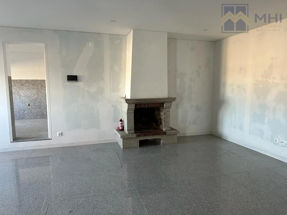 Moradia T4 para Venda em Mafamude e Vilar do Paraíso Foto 56