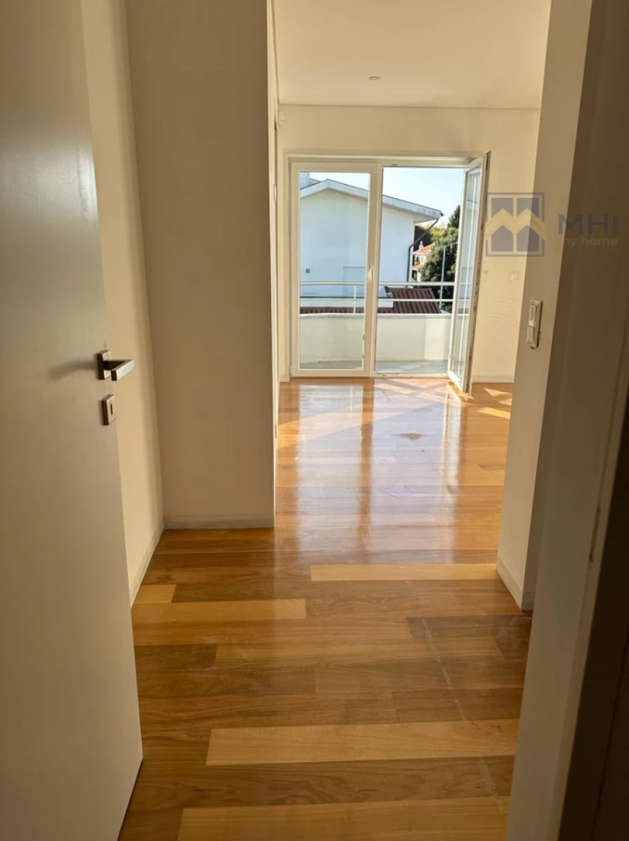 Moradia T4 para Venda em Mafamude e Vilar do Paraíso Foto 26