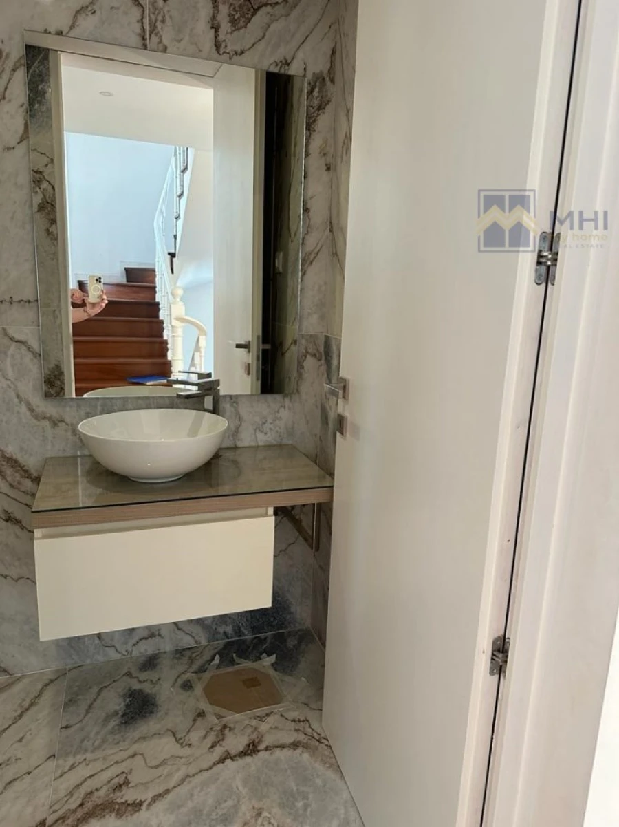 Moradia T4 para Venda em Mafamude e Vilar do Paraíso Foto 15