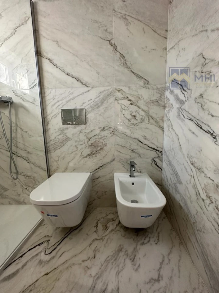 Moradia T4 para Venda em Mafamude e Vilar do Paraíso Foto 32