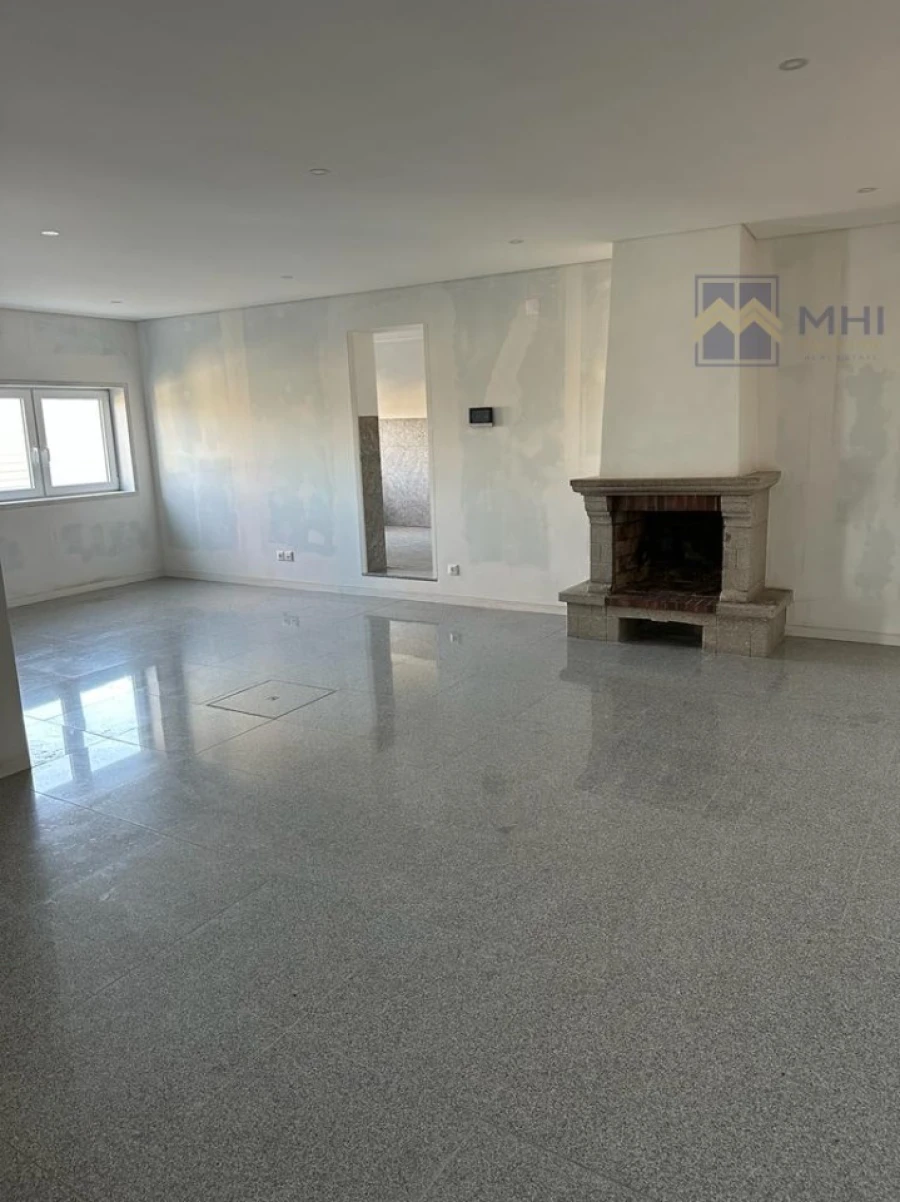 Moradia T4 para Venda em Mafamude e Vilar do Paraíso Foto 55