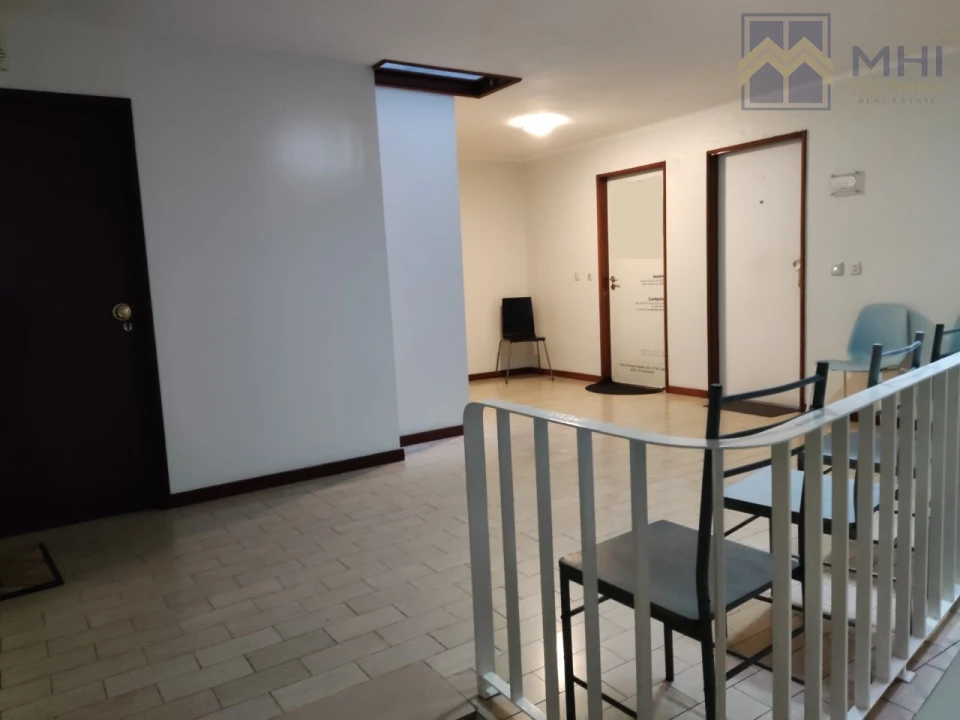 Prédio para Venda em Gondomar (São Cosme), Valbom e Jovim Foto 14