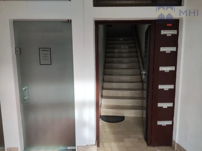 Prédio para Venda em Gondomar (São Cosme), Valbom e Jovim Foto 12