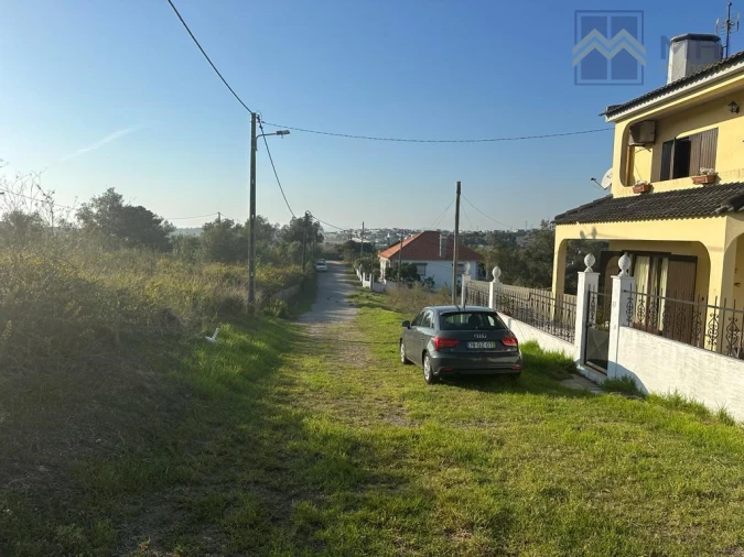 Terreno para Venda em Caparica e Trafaria Foto 1