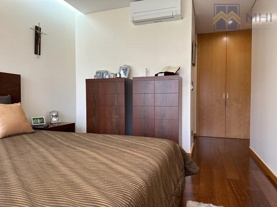 Apartamento T4 para Venda em Mafamude e Vilar do Paraíso Foto 34