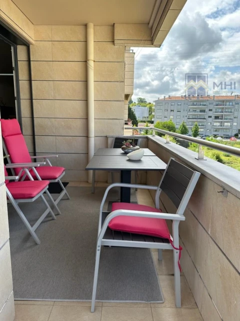 Apartamento T4 para Venda em Mafamude e Vilar do Paraíso