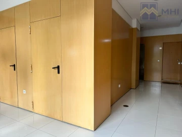 Apartamento T4 para Venda em Mafamude e Vilar do Paraíso