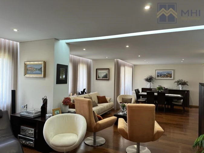 Apartamento T4 para Venda em Mafamude e Vilar do Paraíso Foto 10