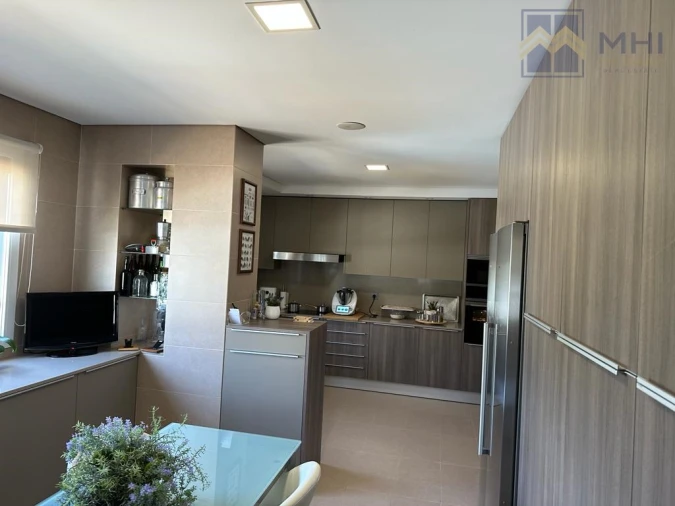 Apartamento T4 para Venda em Mafamude e Vilar do Paraíso Foto 20