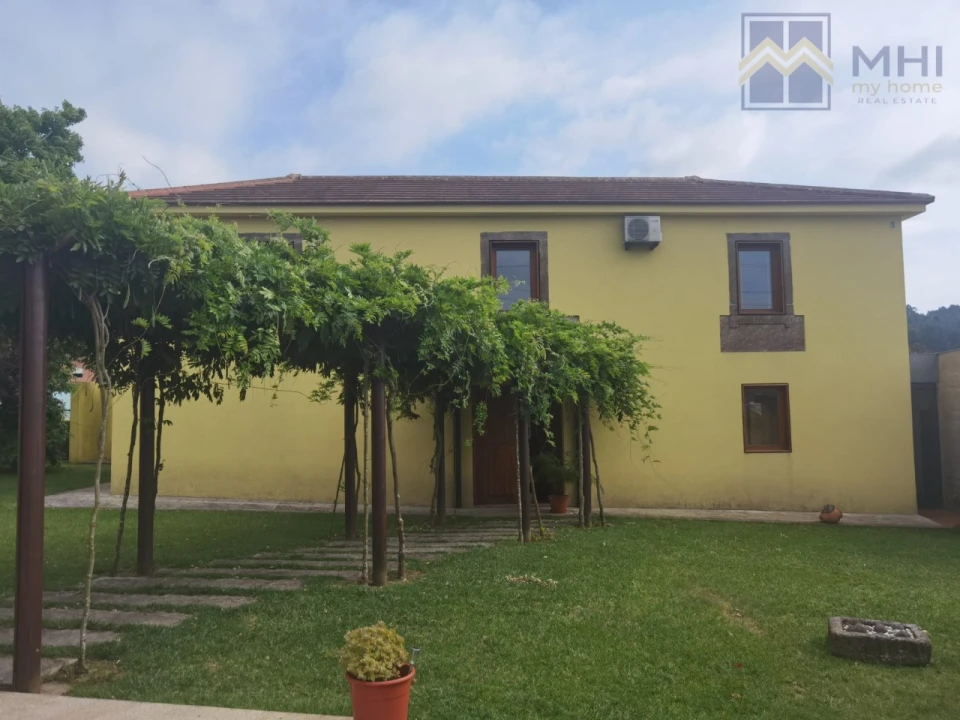 Quinta T9 para Venda em Sandim, Olival, Lever e Crestuma Foto 1