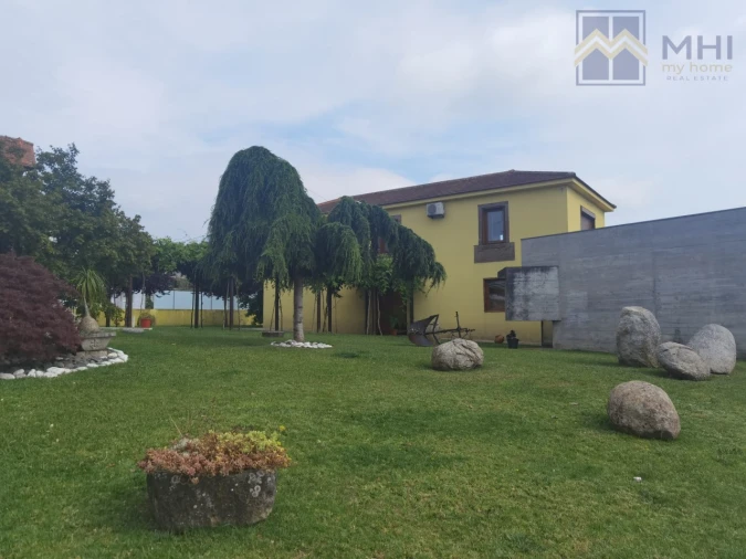 Quinta T9 para Venda em Sandim, Olival, Lever e Crestuma Foto 2