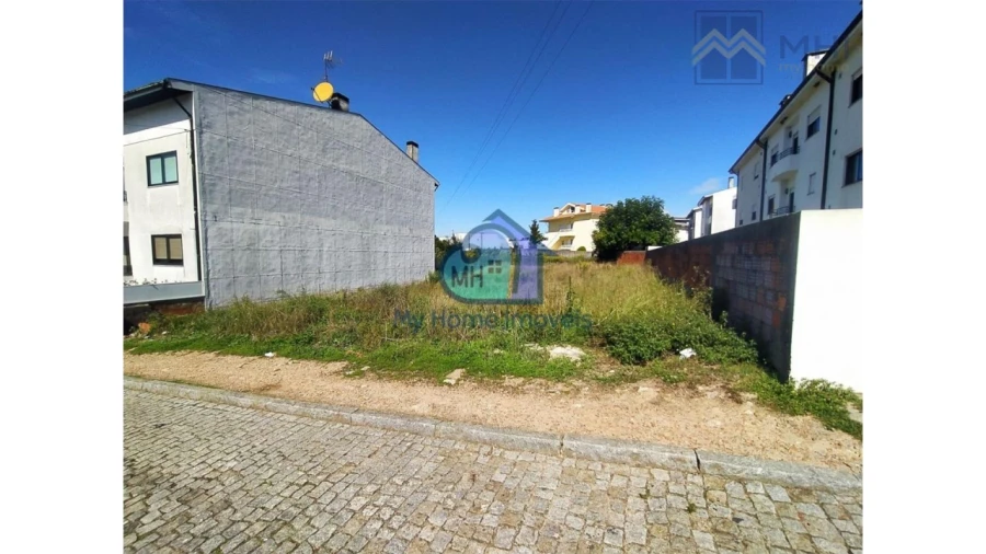 Terreno para Venda em Avintes Foto 2