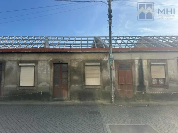 Moradia T2 para Venda em Campanhã