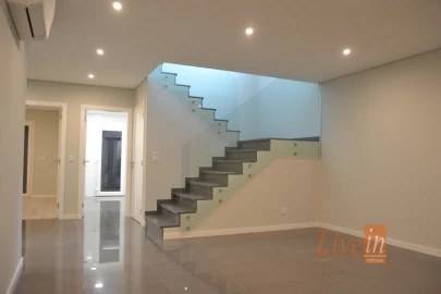 Moradia T4 para Venda em Silveira