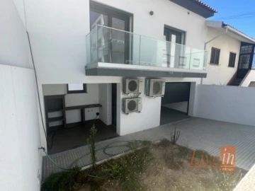Moradia T4 para Venda em Silveira