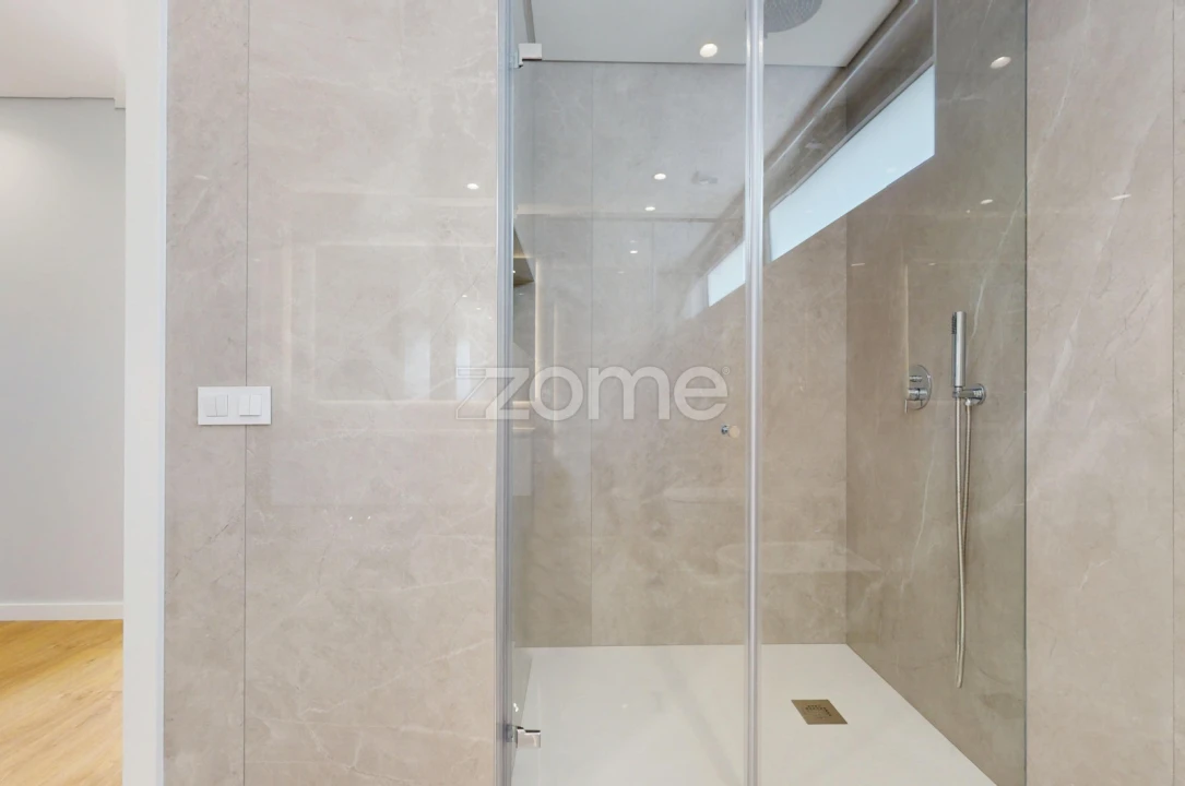 Moradia T4 para Venda em Abade de Neiva Foto 31