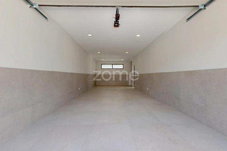 Moradia T4 para Venda em Abade de Neiva Foto 23