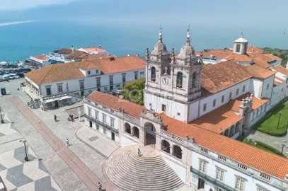 Moradia T10 para Venda em Nazare