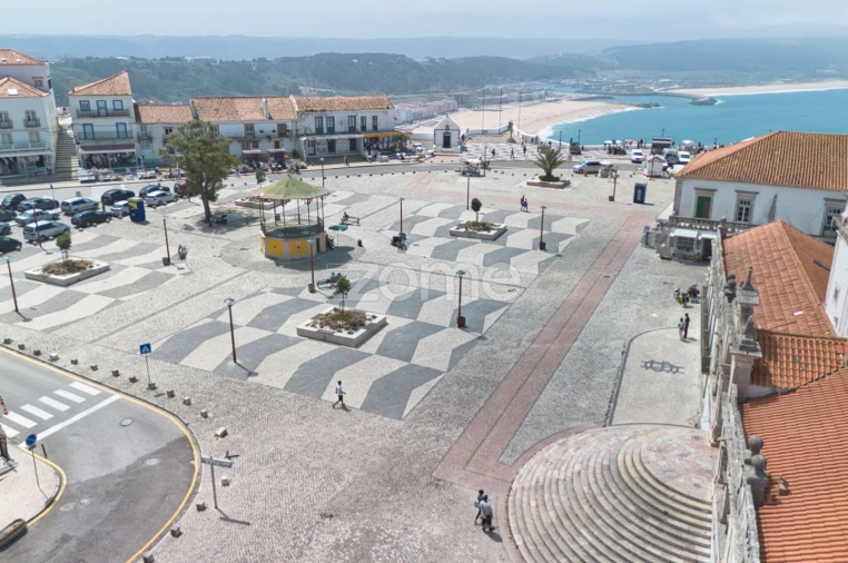 Moradia T10 para Venda em Nazare Foto 7