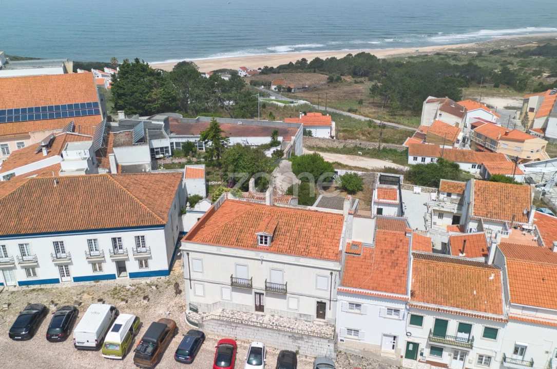 Moradia T10 para Venda em Nazare Foto 4