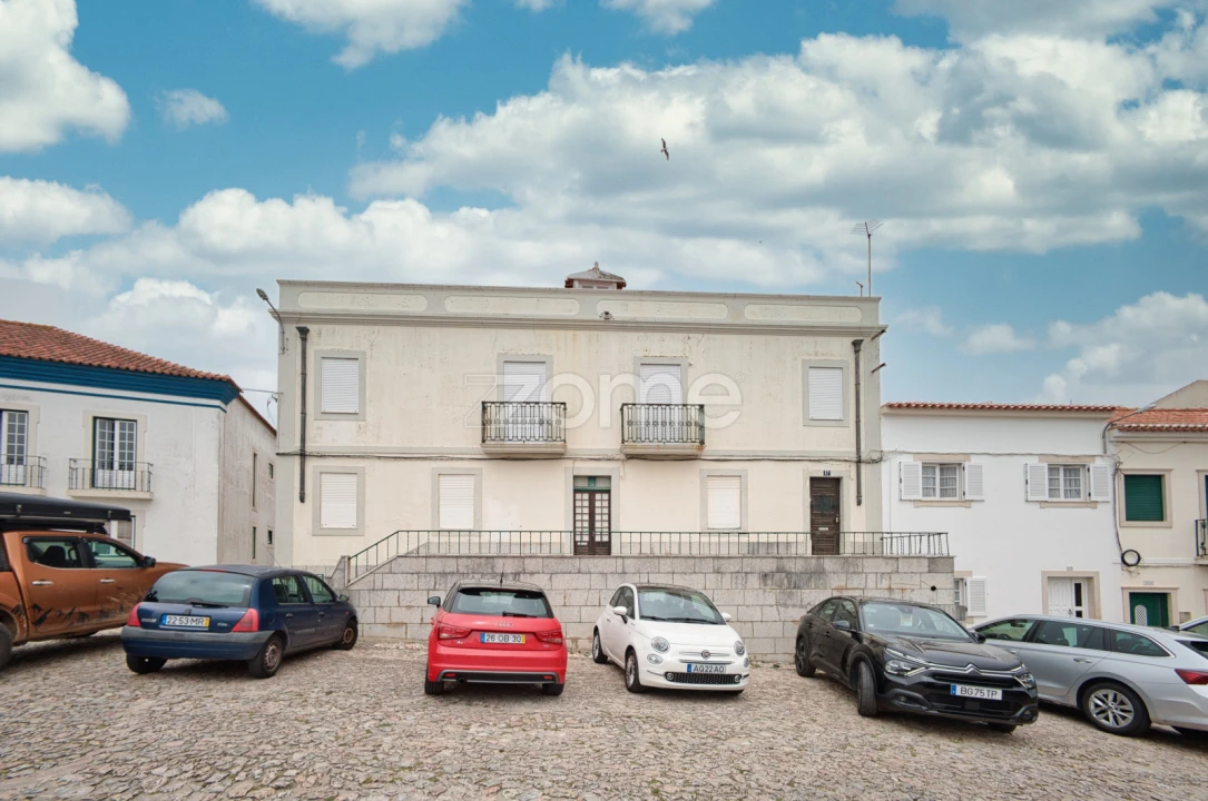Moradia T10 para Venda em Nazare Foto 9
