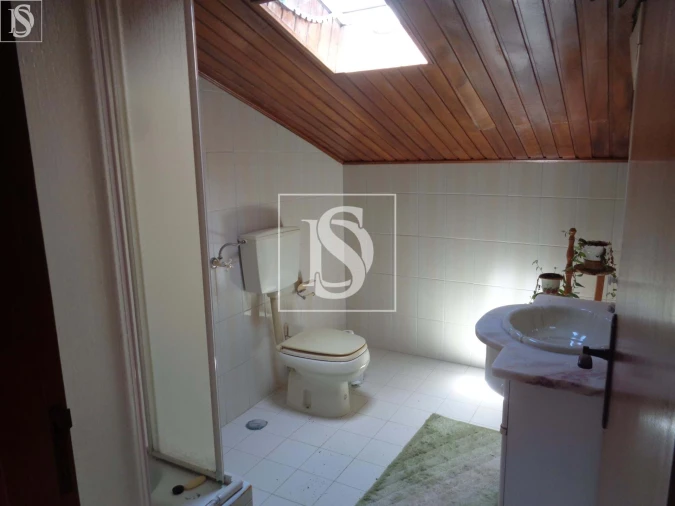 Moradia T3 para Venda em Nossa Senhora das Misericordias Foto 3