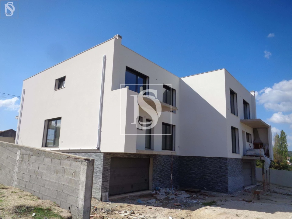 Moradia T3 para Venda em Nossa Senhora das Misericordias Foto 15